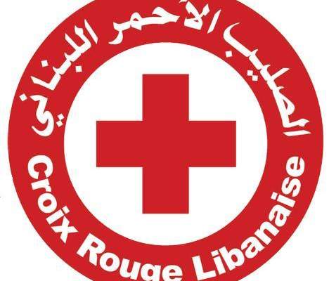 الصليب الاحمر:25 سيارة إسعاف و70 مسعف من يتجمعون بمطار بيروت