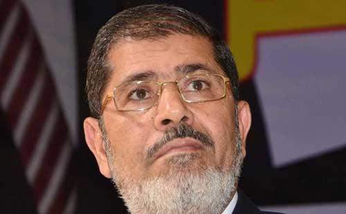 مرسي مثل امام القضاء المصري بتهمة التورط في قتل المتظاهرين