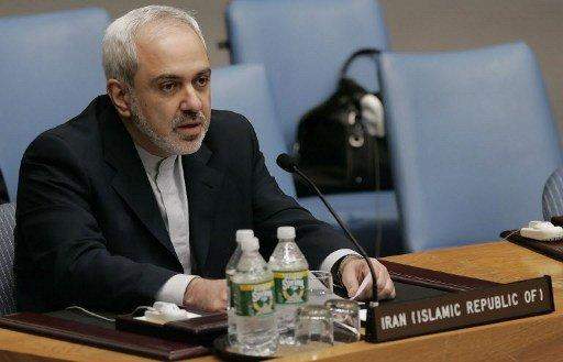 وزير الخارجية الإيراني يزور النجف ويلتقي المراجع الدينية فيها