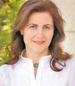 ماريا سعادة: الأسد يشكل الضمانة لوجود كل سوري حر ويجب أن يستمر بالحكم 