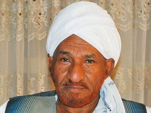 رئيس الوزراء السوداني السابق: لرحيل النظام وإقامة نظام حكم إنتقالي