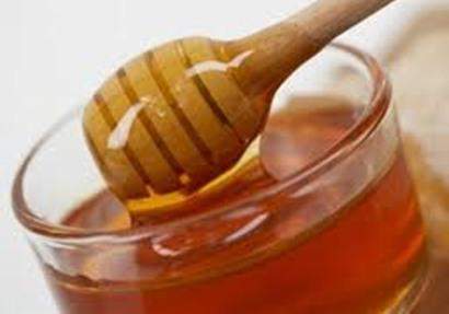 النشرة: مواطن أرغم على شراء العسل بقوة السلاح في منطقة الجناح