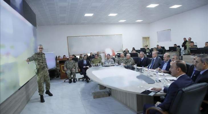 أردوغان زار مركز قيادة القوات البرية على الحدود السورية