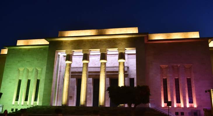 السفارة الإيطالية: ممتنون لإضاءة المتحف الوطني وساعة صور بعلم إيطاليا