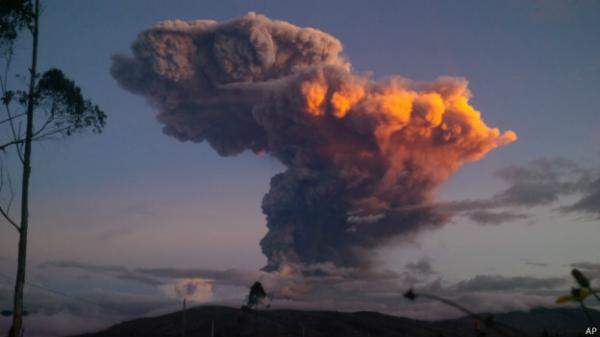 تدمير 600 منزل نتيجة تدفق الحمم البركانية بجزيرة بيغ أيلاند في هاواي