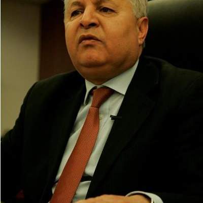 السيد حسين أوقف العمل بقرار تعيين طنوس مديرا لكلية الاعمال بطرابلس