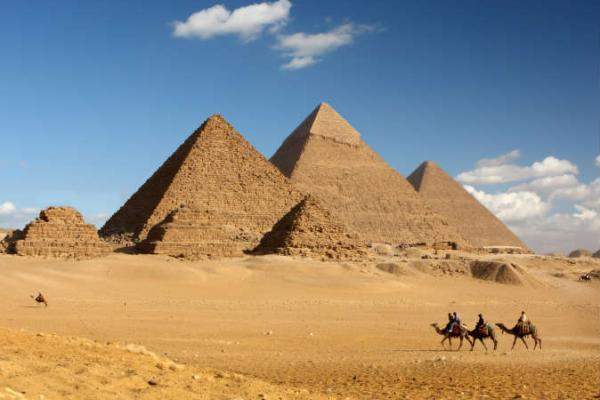 سر جديد حول بناء الاهرامات المصرية