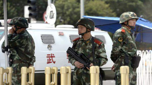 رويترز: مقتل امرأة وإصابة 12 في اعتداء بسكين بمركز تجاري في بكين
