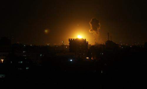 قتلى وعدد من الجرحى في قصف للطائرات الاسرائيلية في خان يونس جنوب غزة