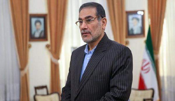 وصول أمين المجلس الأعلى للأمن القومي الإيراني علي شمخاني إلى دمشق