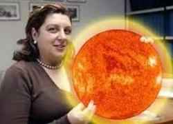 امراة إسبانية تدعي امتلاكها للشمس بأوراق رسمية