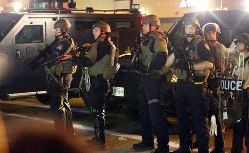 اعتقال رجلين يُشتبه بشرائهما متفجرات لتفجيرها في فيرغسون بولاية ميسوري
