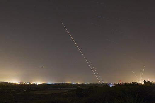 داخلية غزة: اسرائيل ألقت متفجرات على غزة بما يعادل 6 قنابلة نووية  