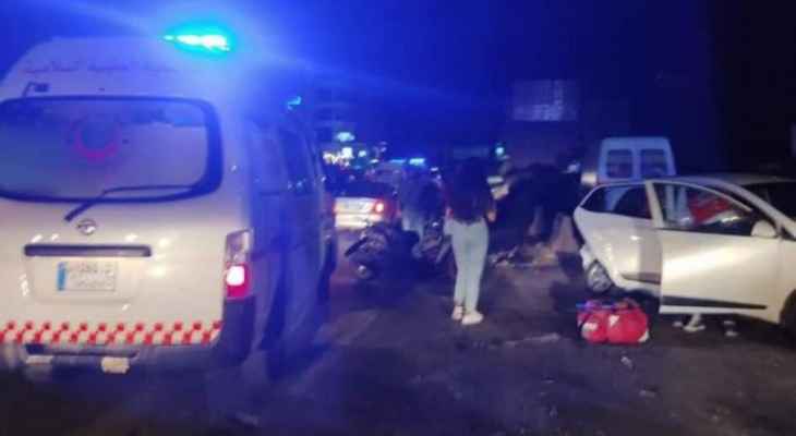 "النشرة": إصابة شخصين إثر حادث سير بين سيارتيّن على أوتوستراد الشماع في صيدا