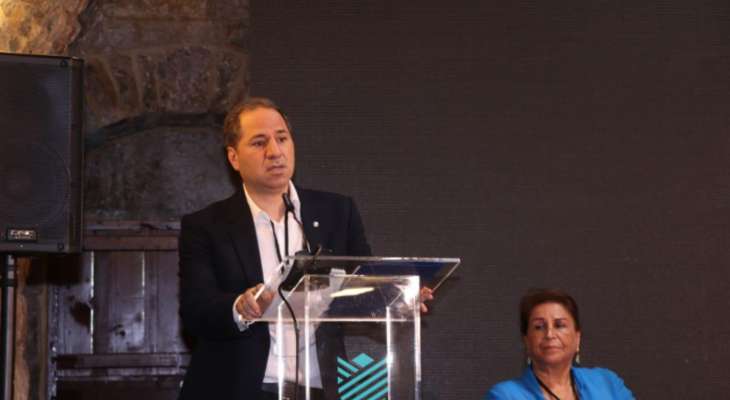 سامي الجميل في مؤتمر "بلديات لبنان بين الحياة والموت": لانهاء مناقشة قانون اللامركزية واقراره في اقرب فرصة
