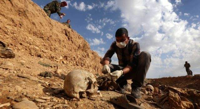 العثور على مقبرة جماعية مفخخة في سنجار تضم رفات 110 إيزيديين