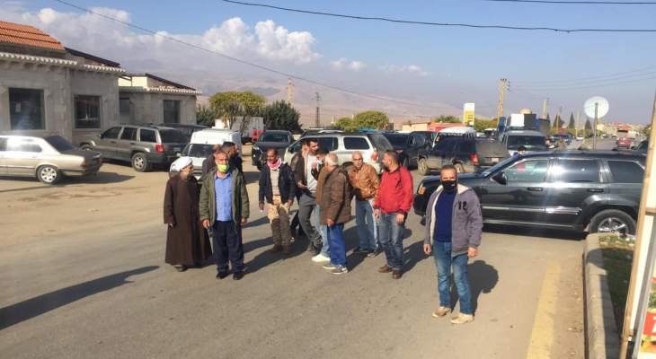 النشرة: اهالي يونين قطعوا الطريق لبعض الوقت احتجاجاً على عدم اعطاء رخص بناء من البلديات