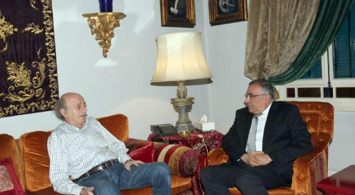 السفير المصري في لبنان أكد دعم مصر الكبير لسلام في قيادة أعمال الحكومة