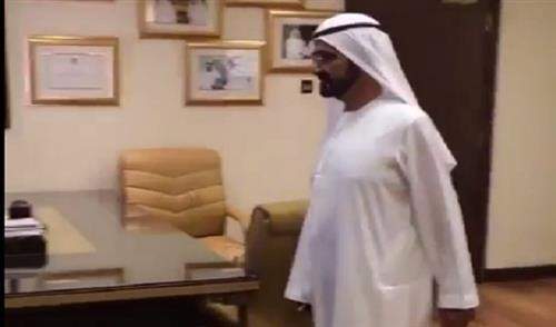 الموظفون الحكوميون تغيبوا في يوم زيارة حاكم دبي لمكاتبهم
