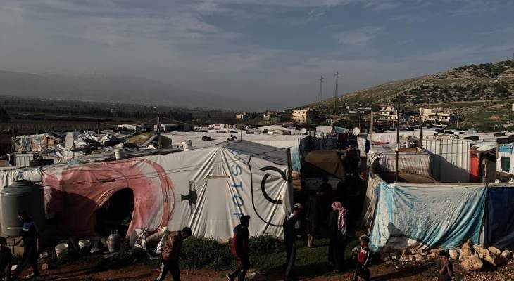 حريق داخل مخيم للنازحين السوريين في مجدل عنجر والأضرار مادية