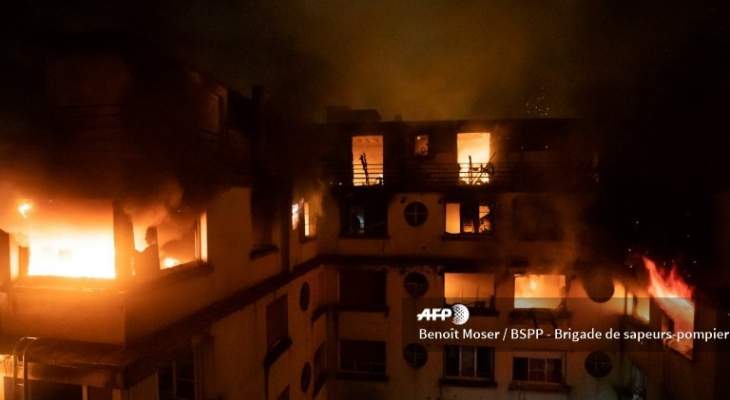 توقيف امرأة على خلفية حريق في مبنى سكني بباريس 