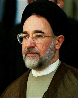 خاتمي دعا أنصاره والشعب الإيراني لدعم روحاني في الانتخابات الرئاسية