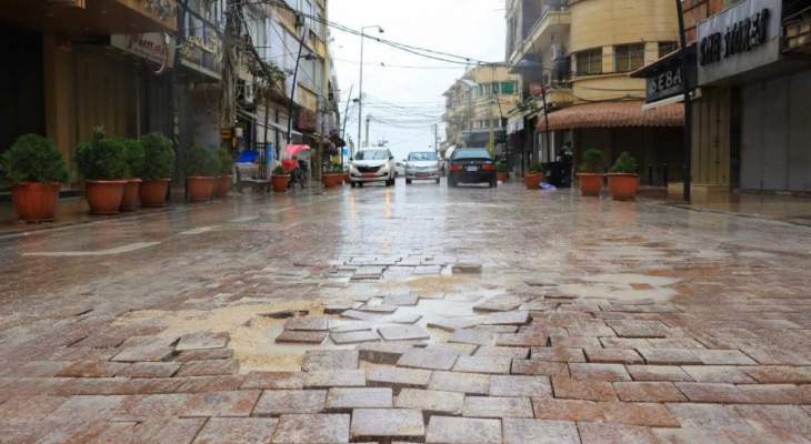 النشرة: انخساف جديد لبلاط السوق التجاري في صيدا بسبب الأمطار