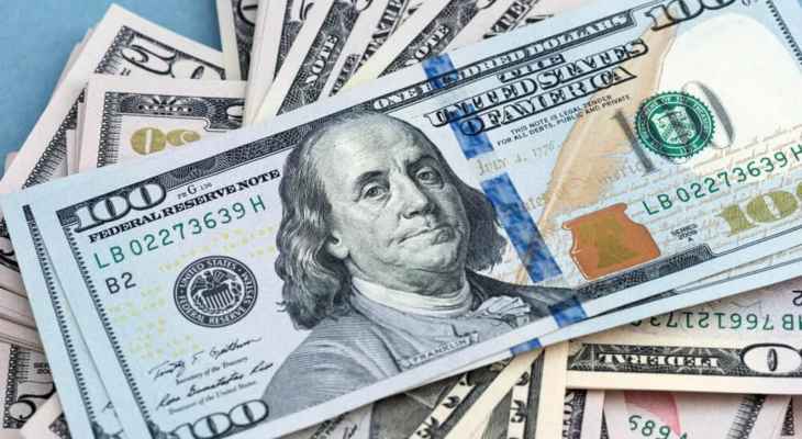 تهريب العملة وجشع المصارف: أسباب ارتفاع الدولار في لبنان