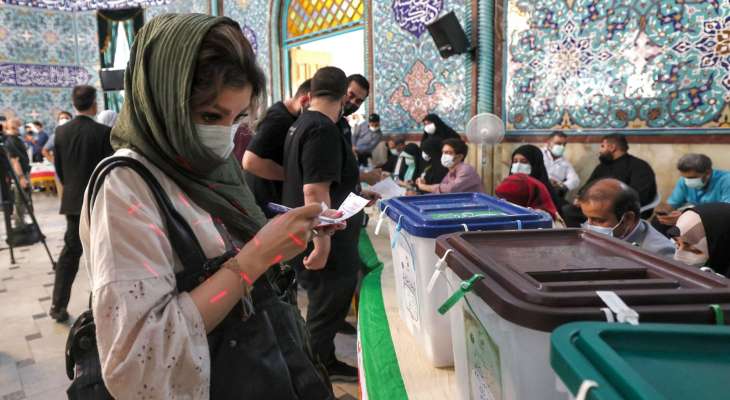 تواصل الفرز بانتخابات الرئاسة في إيران وتوقعات بالتوجه لجولة ثانية ونسبة المشاركة بلغت حوالي 40 بالمئة