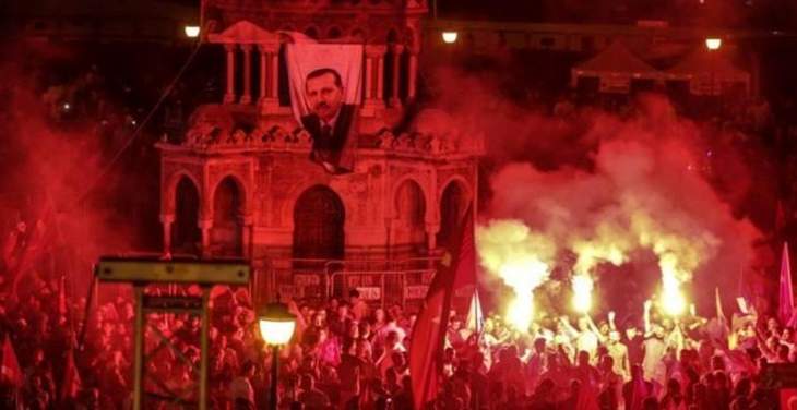 الفايننشال تايمز: أغلبية الشعب التركي تعتقد أن واشنطن لها يد في الانقلاب العسكري الفاشل