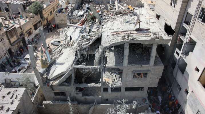 مقتل 25 فلسطينيًا بينهم أكثر من 10 أطفال بقصف إسرائيلي لمنازل في غزة ورفح