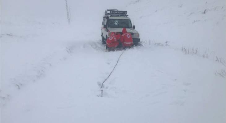 عدد من الطرقات الجبلية مقطوعة حالياً بسبب تراكم الثلوج