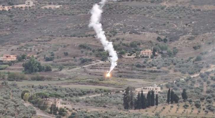 "المنار": الجيش الإسرائيلي يطلق قذائف حارقة على كروم الزيتون بين كفركلا ودير ميماس