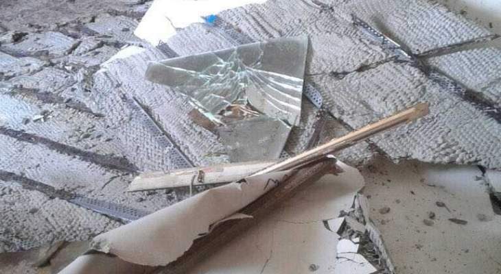  النشرة: نجاة عائلة فلسطينية بعد سقوط سقف منزلها بمخيم صبرا 