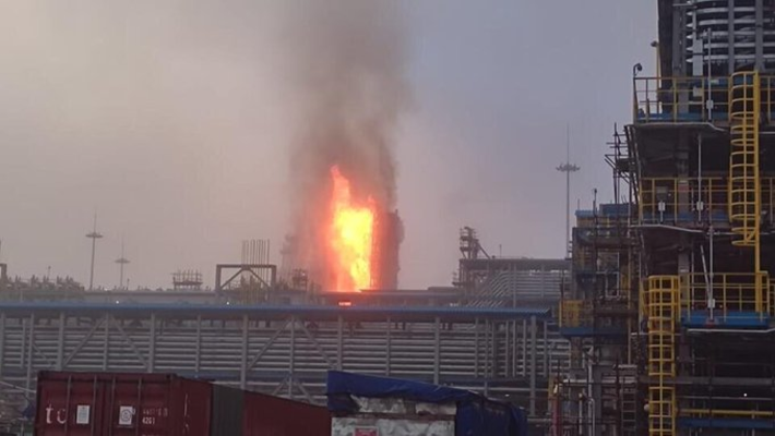 انفجار في مصنع لمعالجة الغاز الطبيعي في روسيا