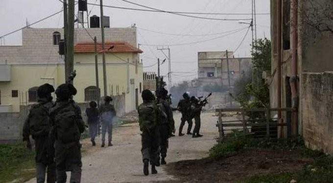 الجيش الاسرائيلي: اعتقال 23 فلسطينيا في الضفة الغربية