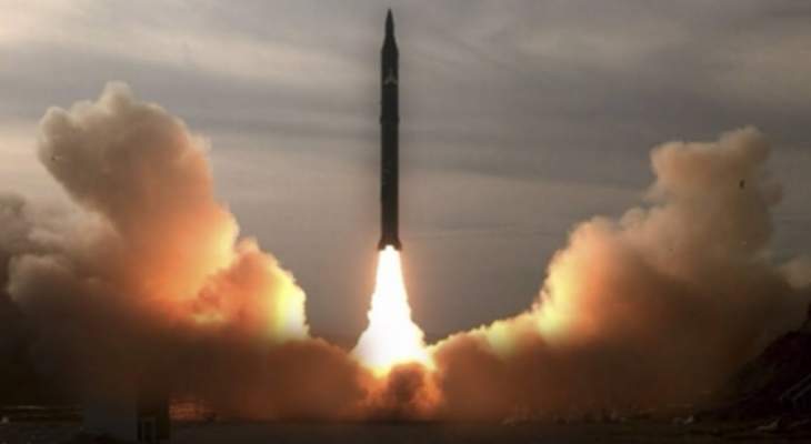 القوة الصاروخية اليمنية أعلنت إطلاق صاروخ باليستي على مطار جيزان بالسعودية