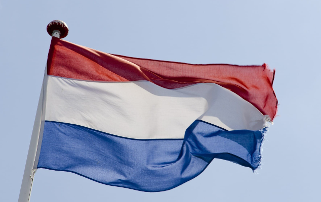 استقالة وزيرة الدفاع الهولندية على خلفية عمليات الإجلاء من أفغانستان