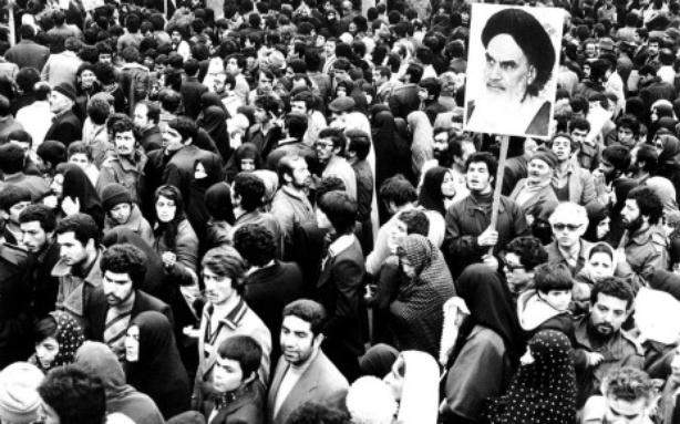 إيران في ذكرى &quot;الثورة&quot;: دولة &quot;نووية&quot; وحكم &quot;إلهي شعبي&quot;!