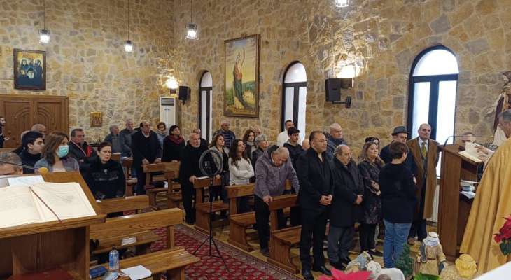 قداس على نية المعتقلين اللبنانيين في السجون السورية في دير مار الياس في الكنيسة