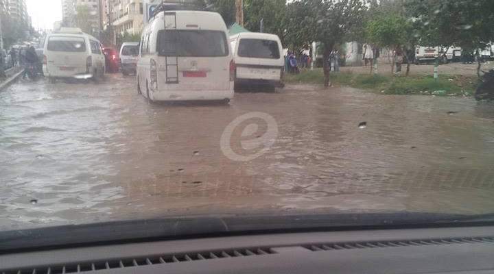 النشرة: الامطار الغزيرة في النبطية تسببت بتعطل الماراتون في المدينة