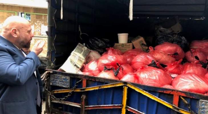 مصادرة شاحنة محملة بالمأكولات الفاسدة في البداوي