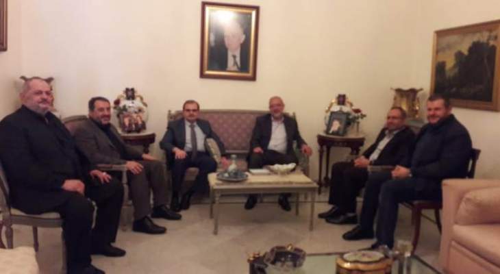 البزري يلتقي وفداً سياسياً من حزب الله