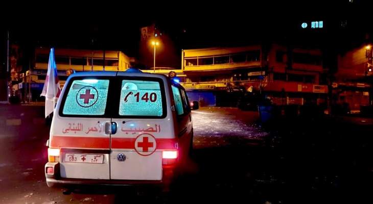 الصليب الأحمر: نقل 6 جرحى من مظاهرة ساحة النور إلى مستشفيات المنطقة وإسعاف 17 آخرين بالموقع