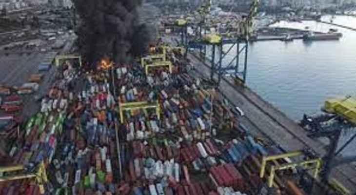 وزارة الدفاع التركية: إخماد حريق ميناء إسكندرون الناجم عن الزلزال