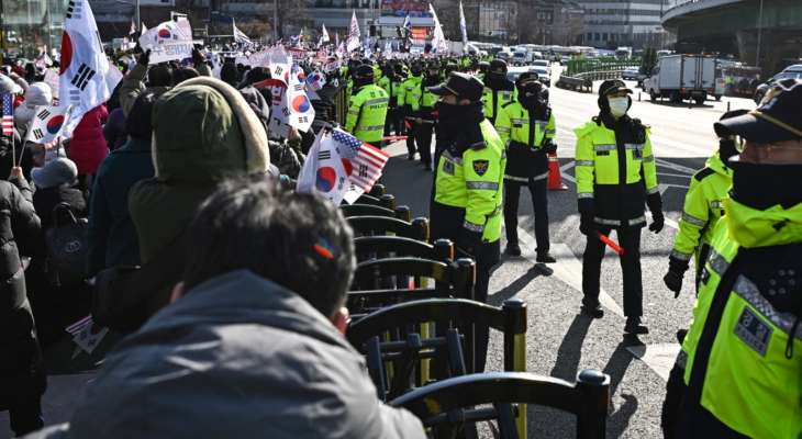 يونهاب: مواجهة بين الأمن الرئاسي في كوريا الجنوبية ومحققين يحاولون توقيف الرئيس المعزول