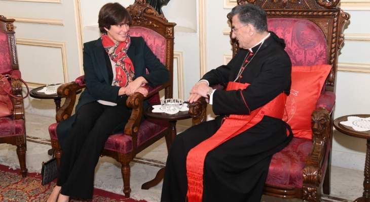 سفيرة كندا نفت إعتماد بلادها برنامجاً خاصًا لهجرة المسيحيين من لبنان