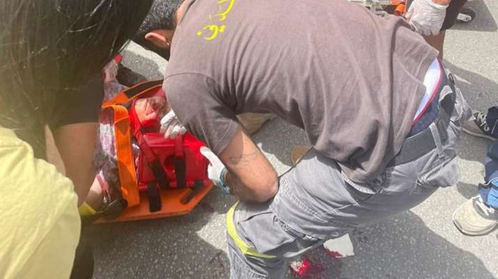 "النشرة": جريح نتيجة حادث صدم على طريق عام أبلح
