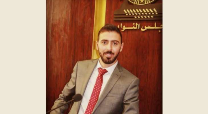النائب أحمد رستم طالب ميقاتي بحقيبة وزارية تمثل الطائفة العلوية