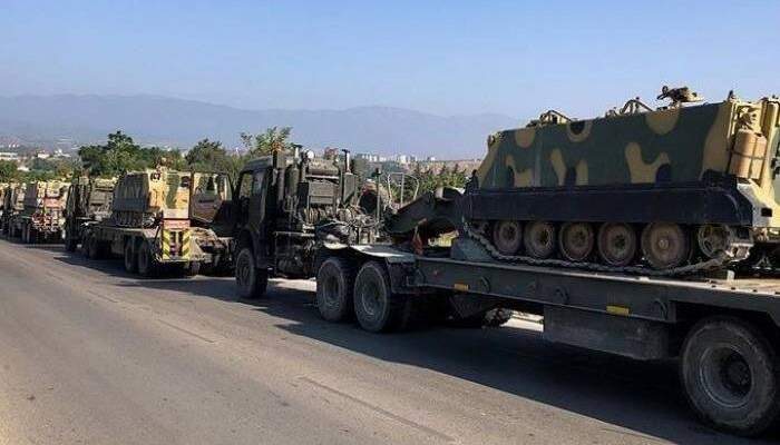 المرصد السوري: 20 آلية تركية محملة بمعدات عسكرية ولوجستية دخلت منطقة خفض التصعيد بإدلب